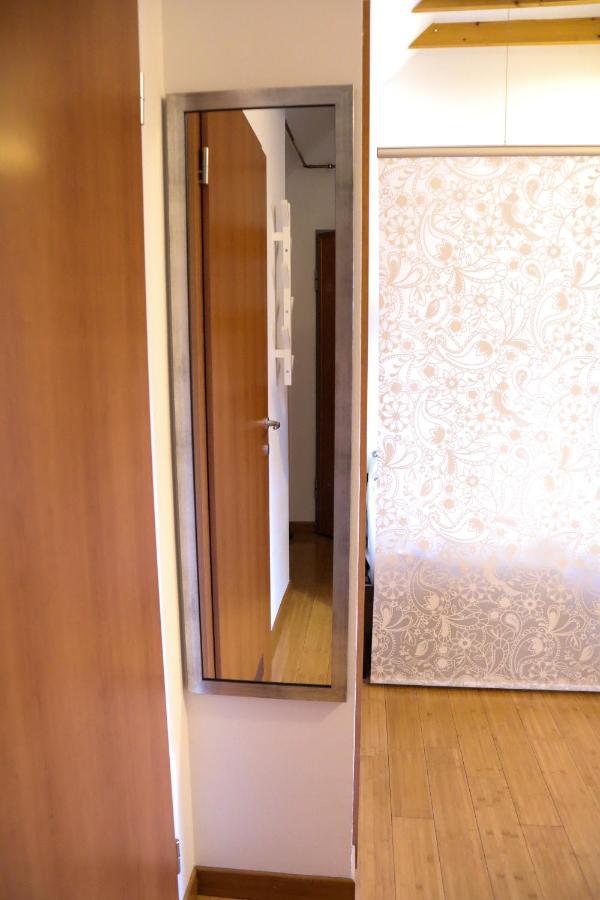 B8 Apartment