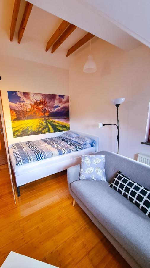 B8 Apartment *